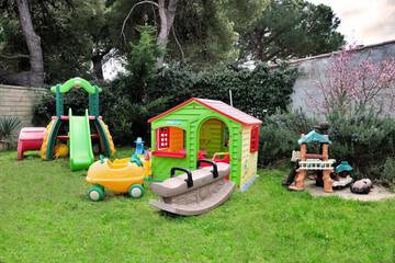 Children's play area - outdoor