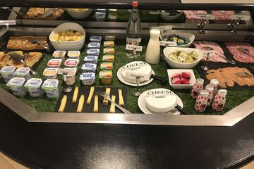 Breakfast meal