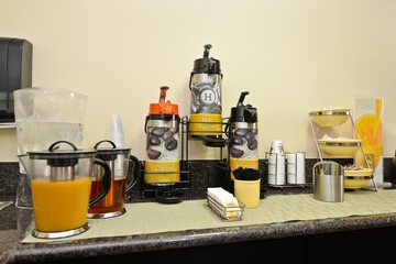 Breakfast/Coffee Service 41 of 48