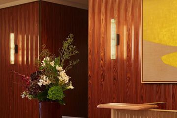 Concierge desk