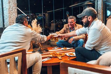 Sports bar