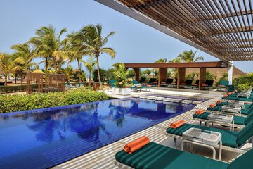 Infinity pool