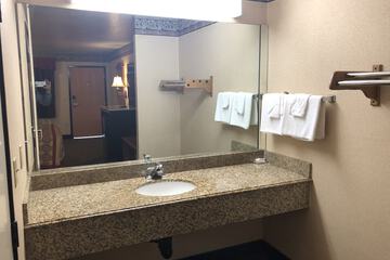 Bathroom sink