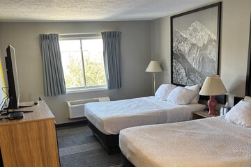 Super 8 by Wyndham Rexburg