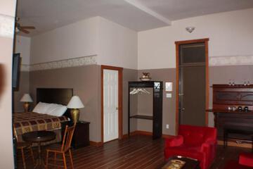 Photo 10