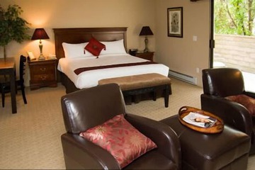 Adobe Inn