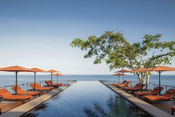 Infinity pool