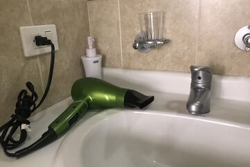 Bathroom amenities