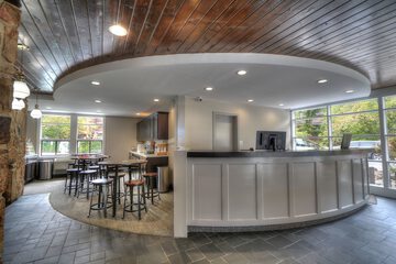 Hotel Interior 9 of 59