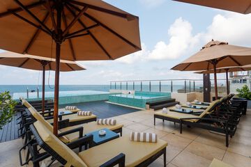 Rooftop pool