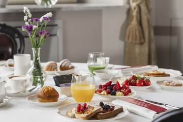 Breakfast meal
