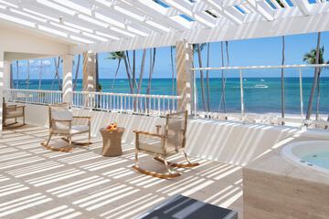 Beach/ocean view