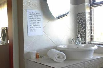 Photo 37