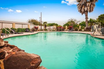 SureStay Hotel by Best Western Floresville
