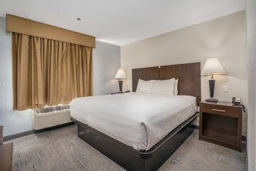Room 8 of 15