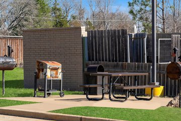BBQ/picnic area