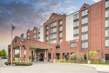 Hyatt Place Detroit / Livonia