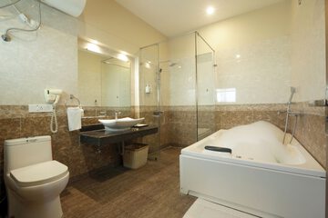 Jetted tub