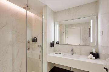 Bathroom shower