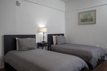 Room 84 of 116
