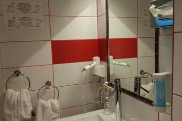 Bathroom amenities
