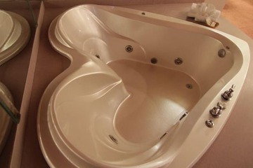 Jetted tub