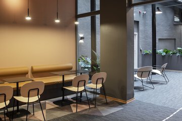 Lobby lounge