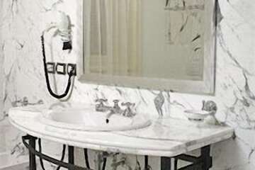 Bathroom sink
