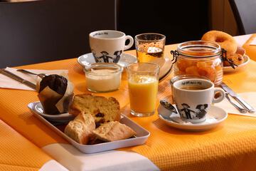 Breakfast buffet