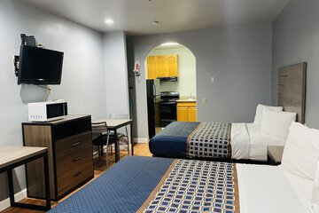 Palace Inn Baytown I 10