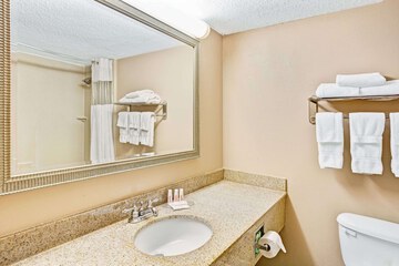 Room 19 of 39