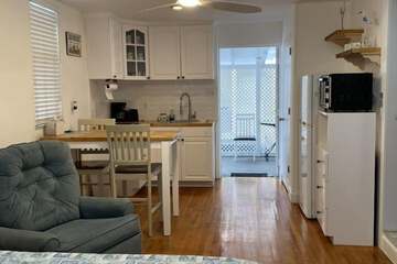 Twins Inn & Apartments