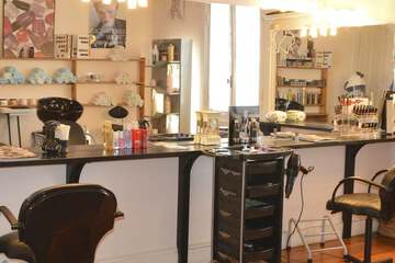 Hair salon