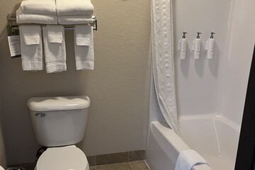 Room 30 of 94