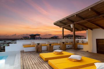 Rooftop pool