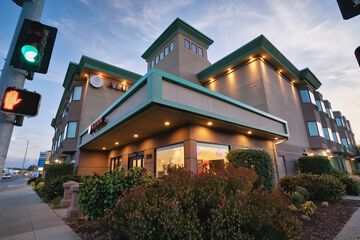 Hotel 4 of 35