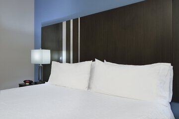 Room 20 of 38