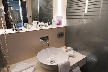 Bathroom amenities