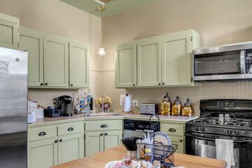 Shared kitchen facilities