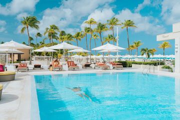 Infinity pool