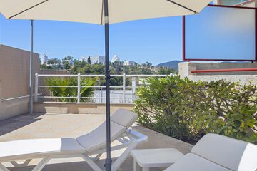 Sundeck