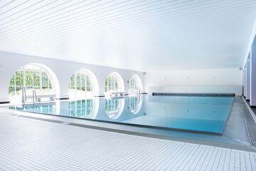 Exercise/lap pool
