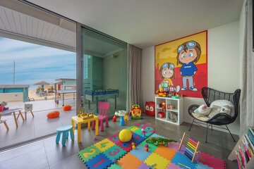 Children's play area - indoor