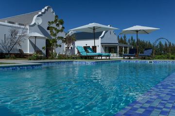 Infinity pool