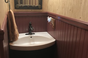 Bathroom sink