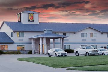Super 8 by Wyndham Carroll / East