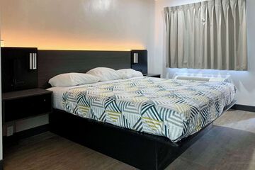 Room 12 of 14