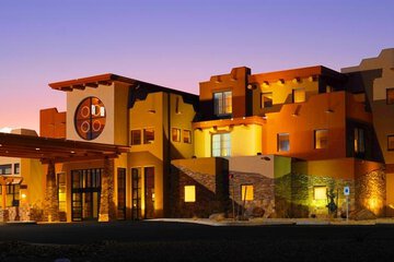 Moenkopi Legacy Inn & Suites