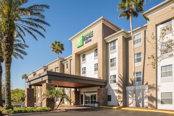 Holiday Inn Express Orlando International Airport by IHG
