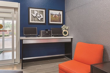 Business Center 47 of 47